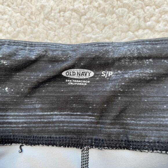 Old Navy Cropped Gray Black Leggings Small - Picture 3 of 9